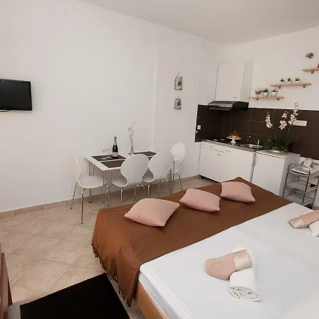 Appartement Deni *